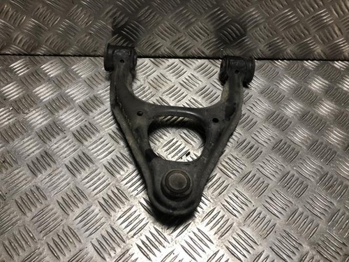 Triangle superieur avant
